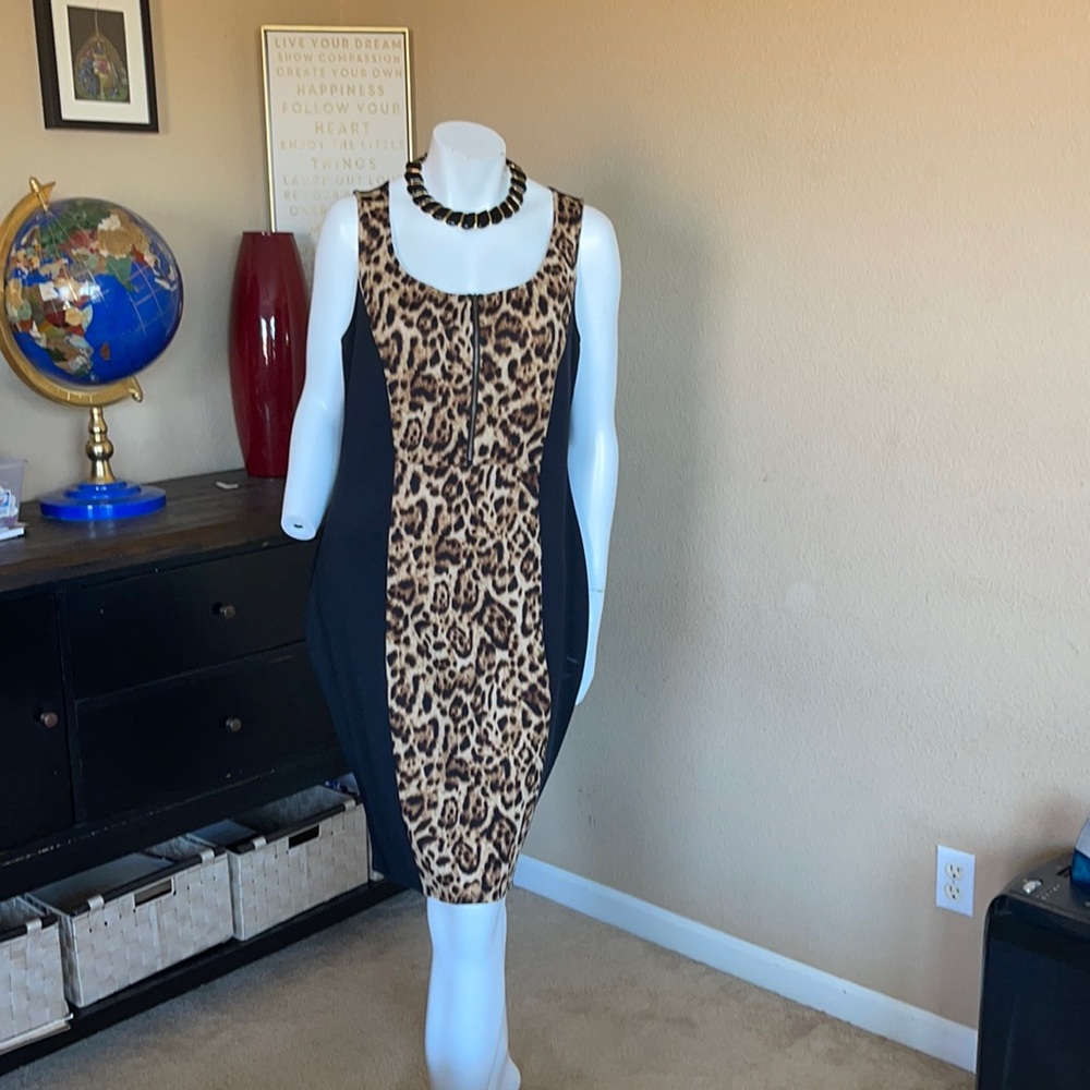 Slip on Sleeveless dress with front zipper